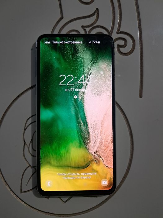 Самсунг s10e . .