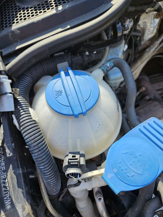 Vas Lichid Parbriz A3/Vas Antigel A3