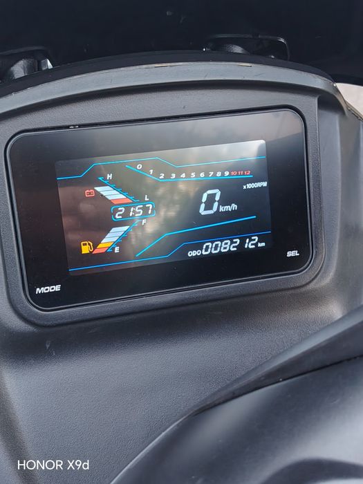 Skuter q max  8200 km probeg  sotiladi