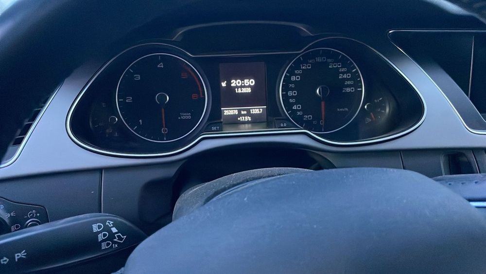 Vand audi a4 b8 din 2014 motor 2.0 diesel
