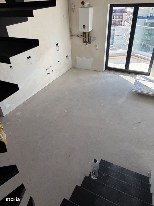 Penthouse pe 2 niveluri |3 camere | 3 băi | parcari| M. Romanul