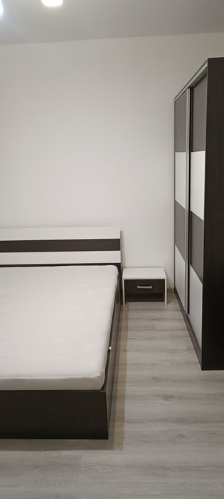 Продава двустаен апартамент Перник кв.Изток