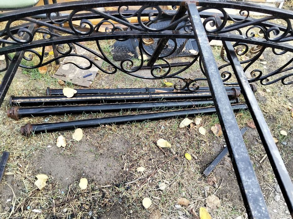 Тапчан с навесам