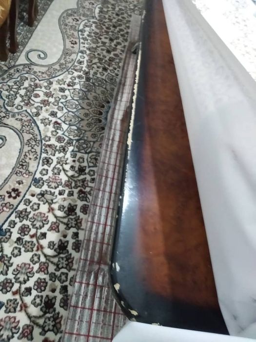 Срочно срочно продаются стол стулчик