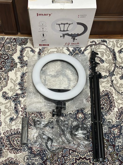 Кольцевая лампа