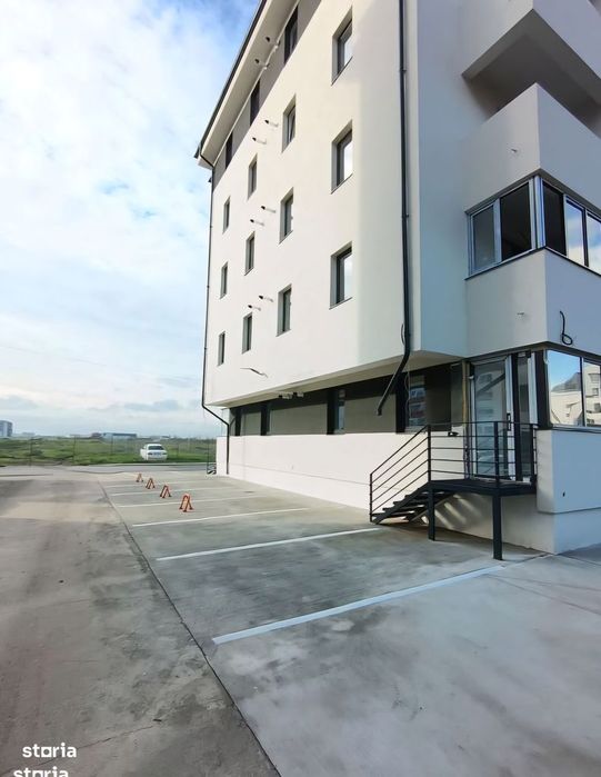 **Spațiu comercial de vânzare , Acces dublu, Chiajna**