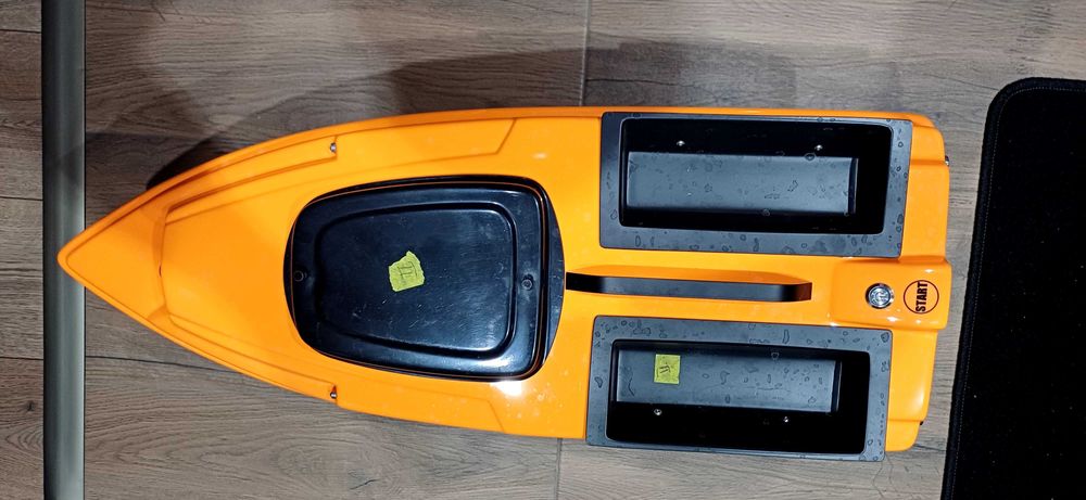 Нова лодка за захранка