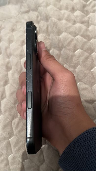 Продам iPhone 16