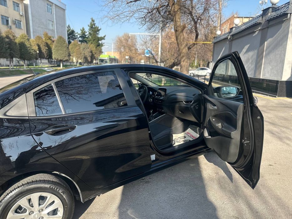 Chevrolet Onix pazisiya 2