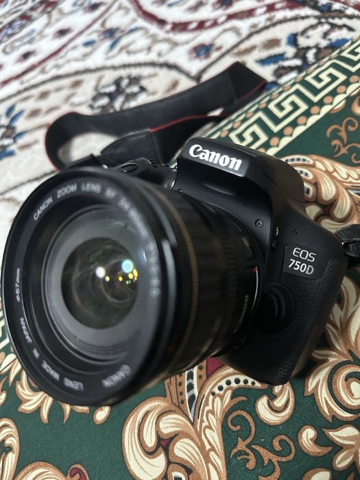 Продам Canon 750D