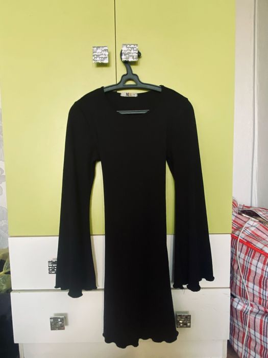 Платье с завязками