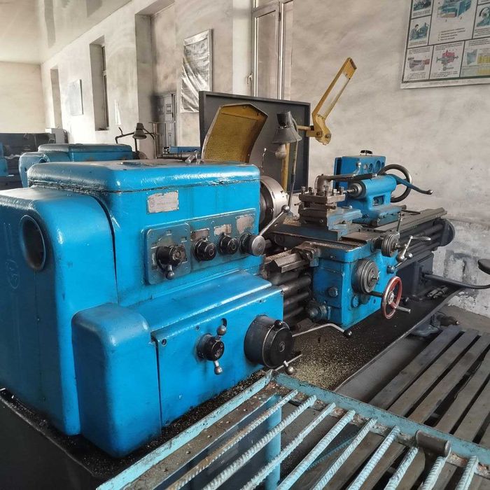 Станок токарно-винторезный 1К62  б/у