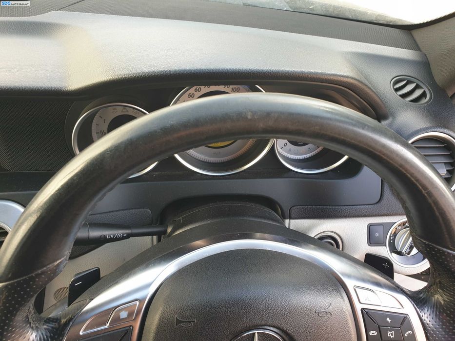 Volan Piele Perforata 3 Spite cu Comenzi si Padele FARA Airbag Mercedes Clasa C Class W204 NFL Non Facelift 2007 - 2011 [Q0085]