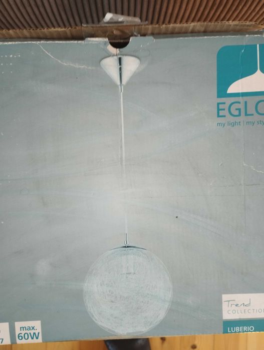 Продавам нова лампа Egloв опаковката Eglo
