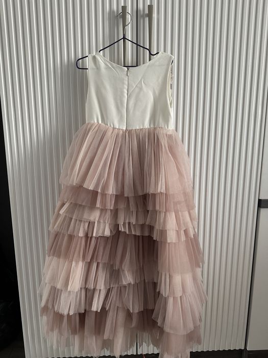 Нарядное платье для девочек