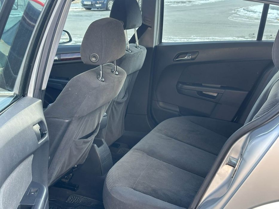 De vanzare opel astra h motor 1.7 cdti