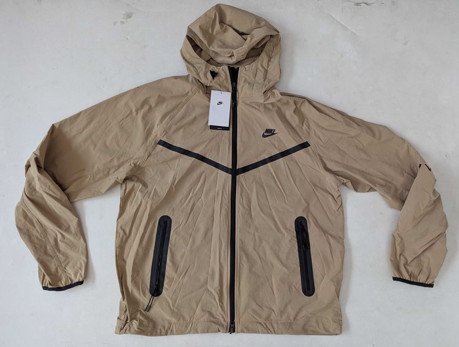 Nike Tech Woven Windbreaker мъжко кафяво яке размер М от Сащ