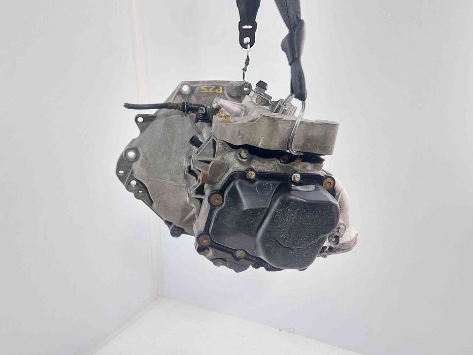 Cutie viteze manuala 5 trepte Opel Corsa D [Fabr 2006-2013] 55565177 /