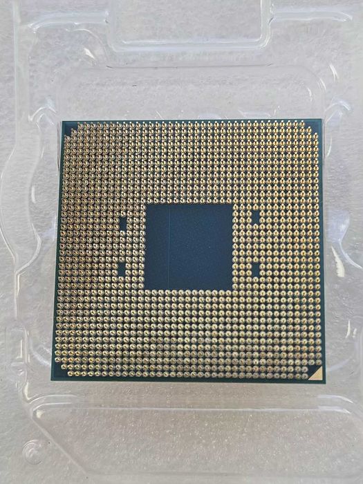 ASUS ROG STRIX B550-A GAMING +Ryzen 5 5600, шестядрен 3.5/4.4GHz АМ4