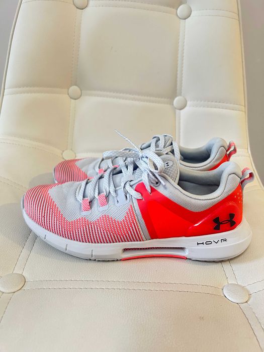 Маратонки и обувки 37 номер