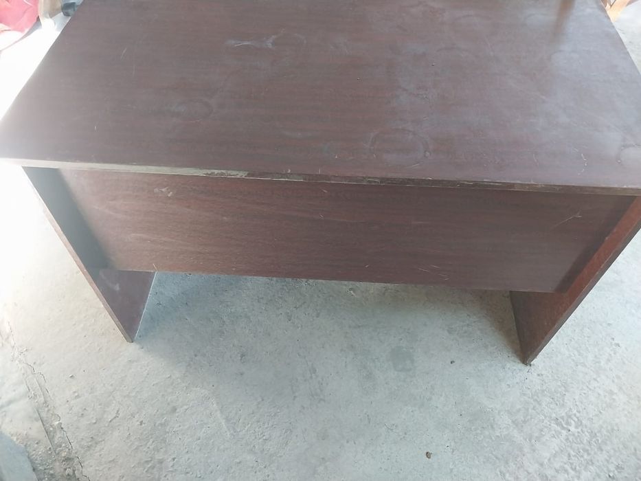 Продам письменный стол