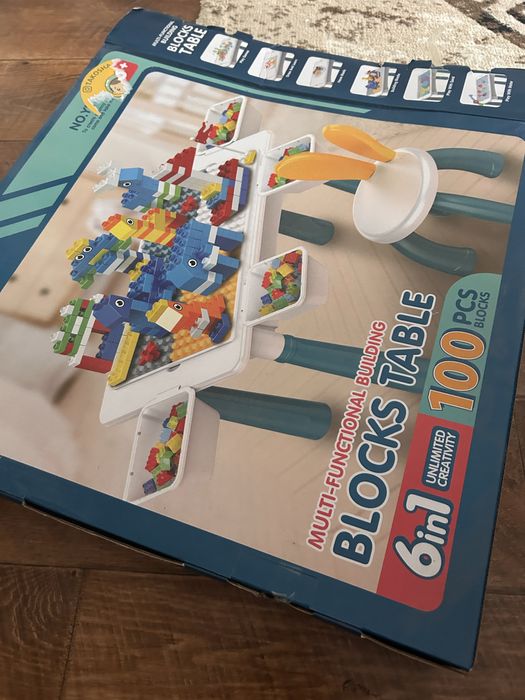 Продам стол детский