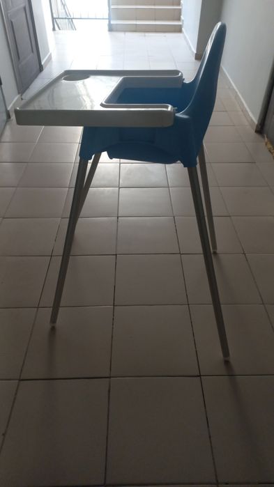 Ходунок и кармячи стол