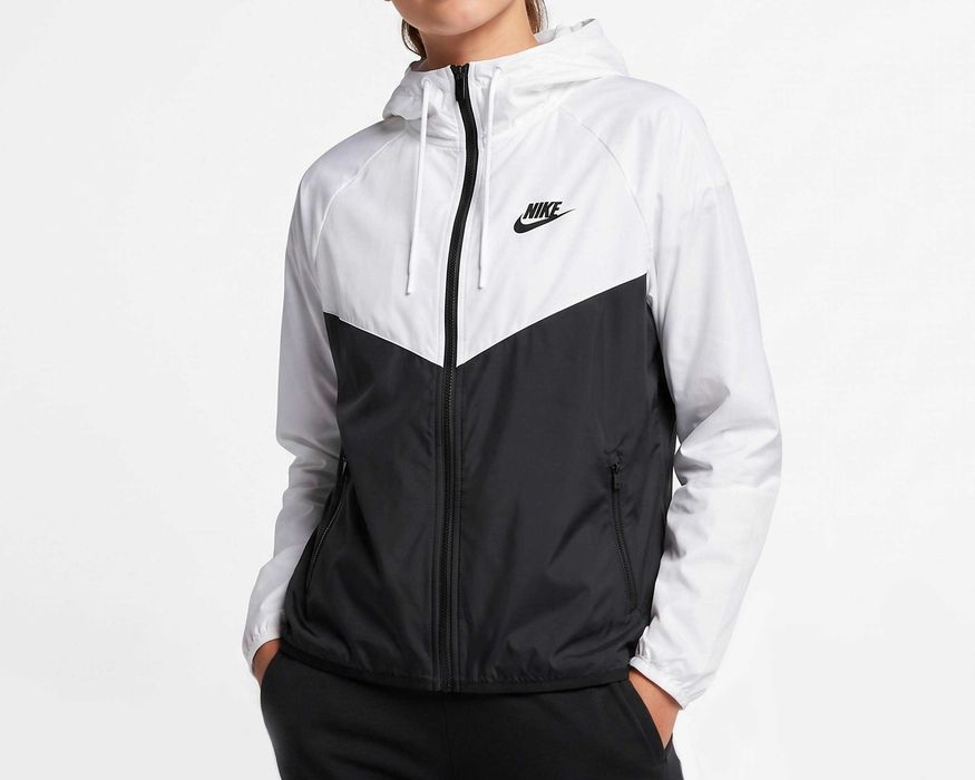 NIKE Оригинално дамско тънко спортно яке с качулка размер L