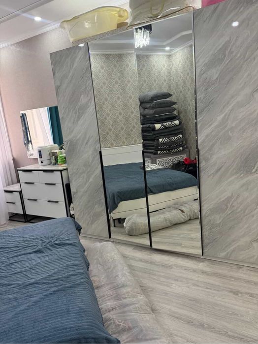 Спальный гарнитур