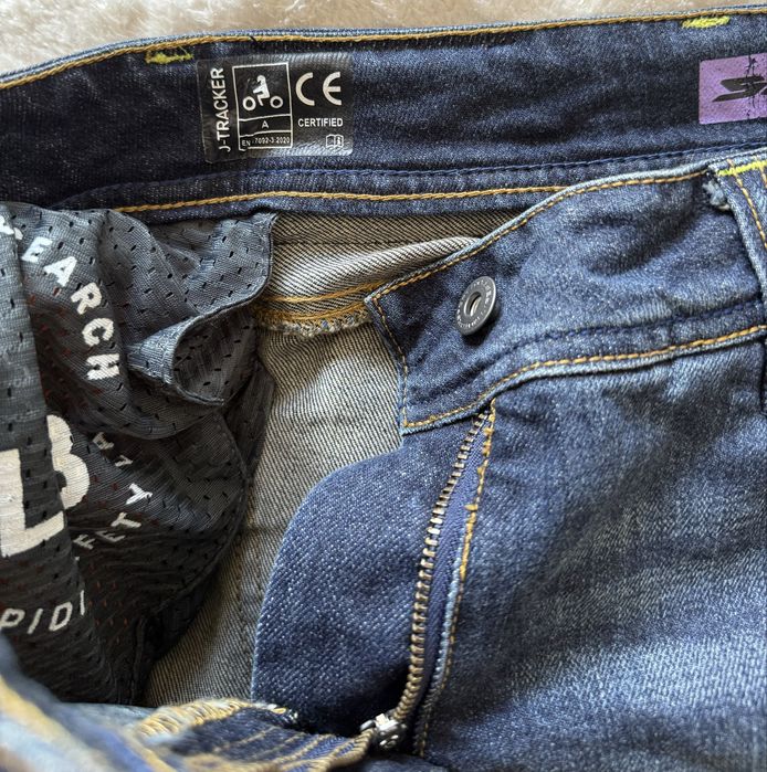 Blugi motocicleta marimea 31/M cu protectii