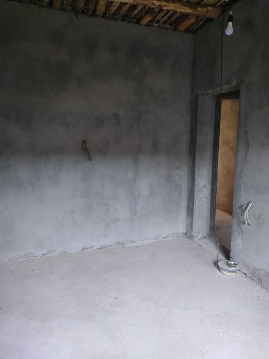 Keles Giyos Umarov uy sotiladi