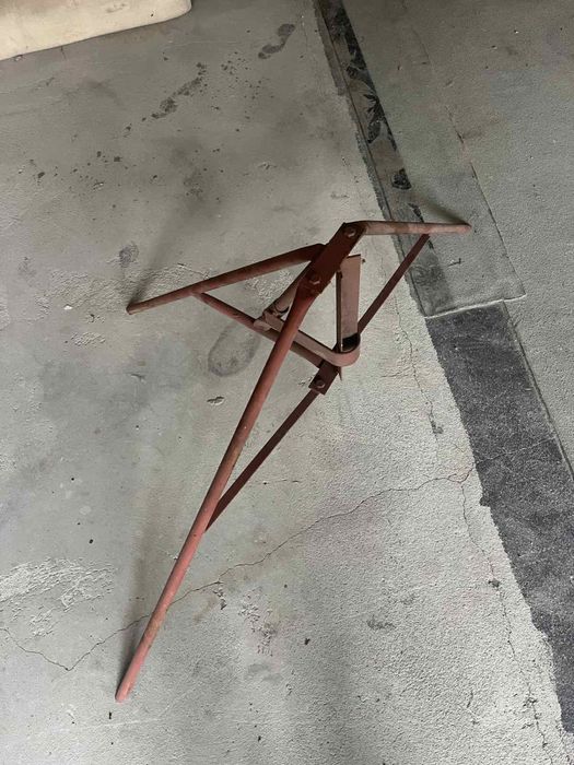 Тринога за телескопична подпора / кофраж 150 бр.