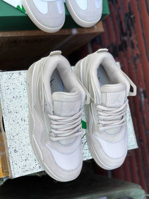 Кроссовки Air Jordan 4 Retro RM