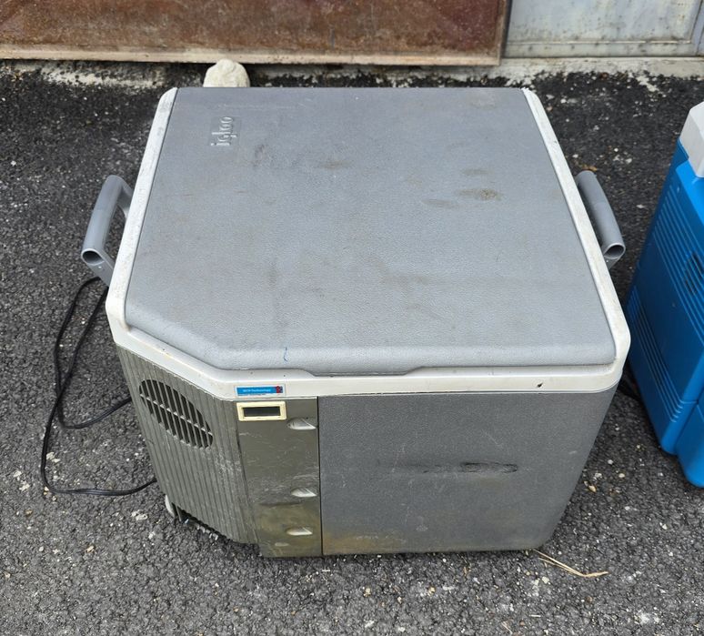 Хладилни кутии 12 волта