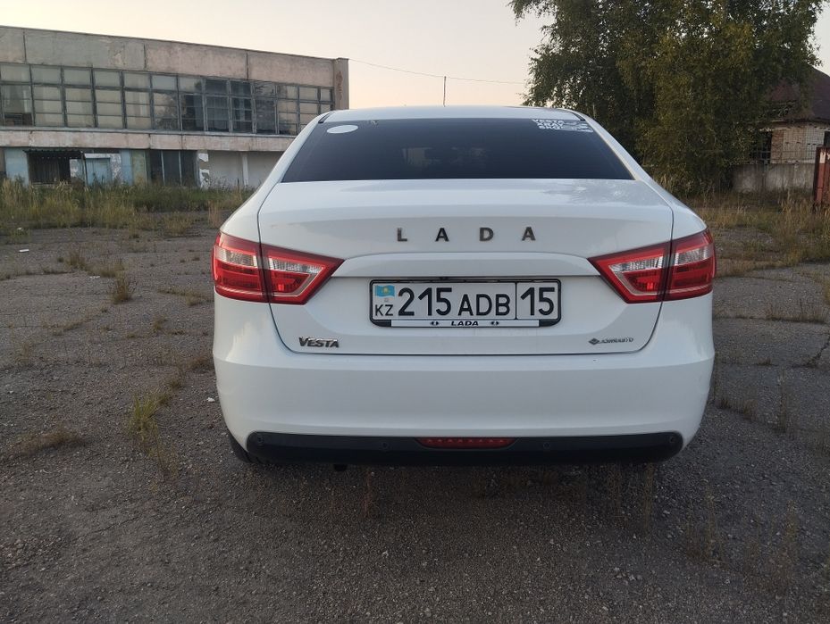 Продам Весту в хорошем состоянии.