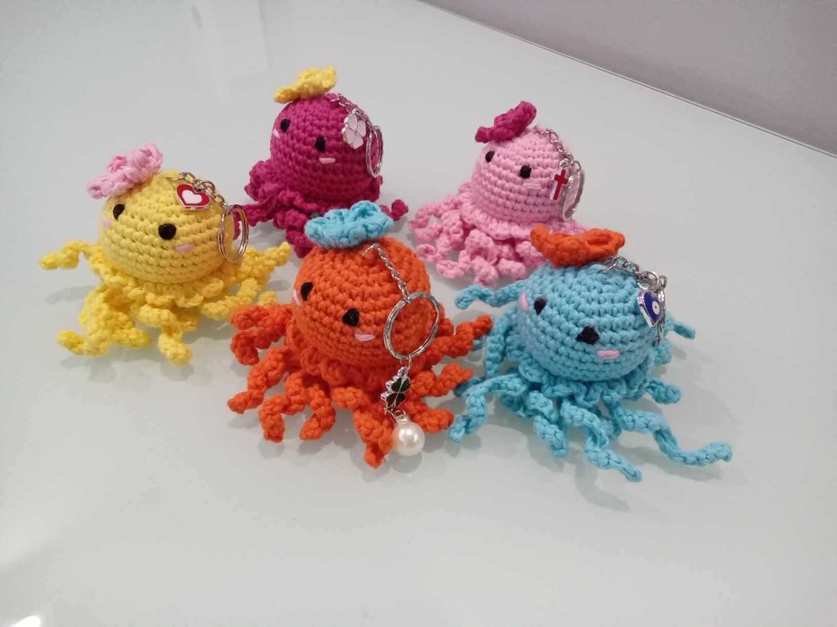 Ръчно изработени играчки и аксесоари