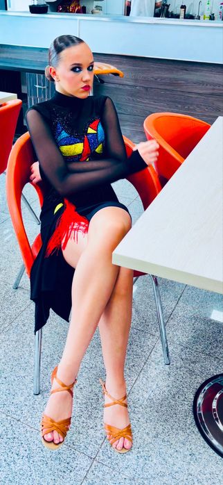 Продам платье латина