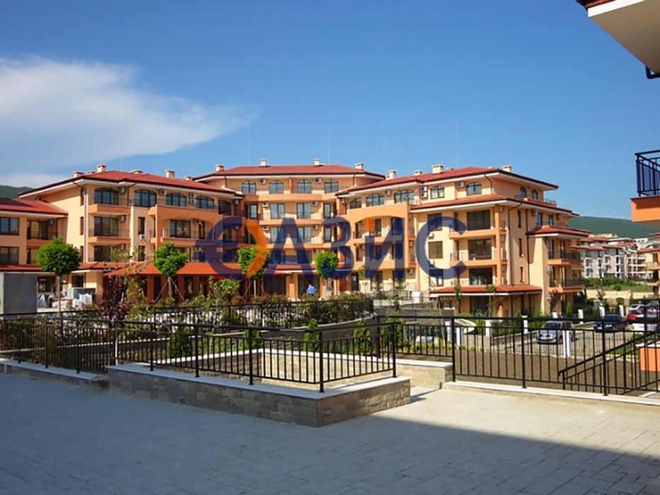 Продава се Двустаен апартамент в Свети Влас - 56 кв.м за 2384 €/кв.м - Снимка #11