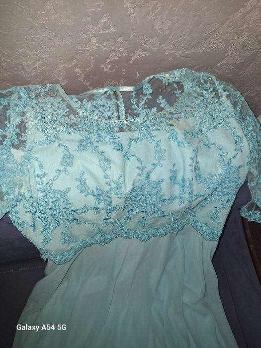 Продам платья  женские