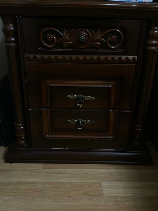 Продам спальный гарнитур