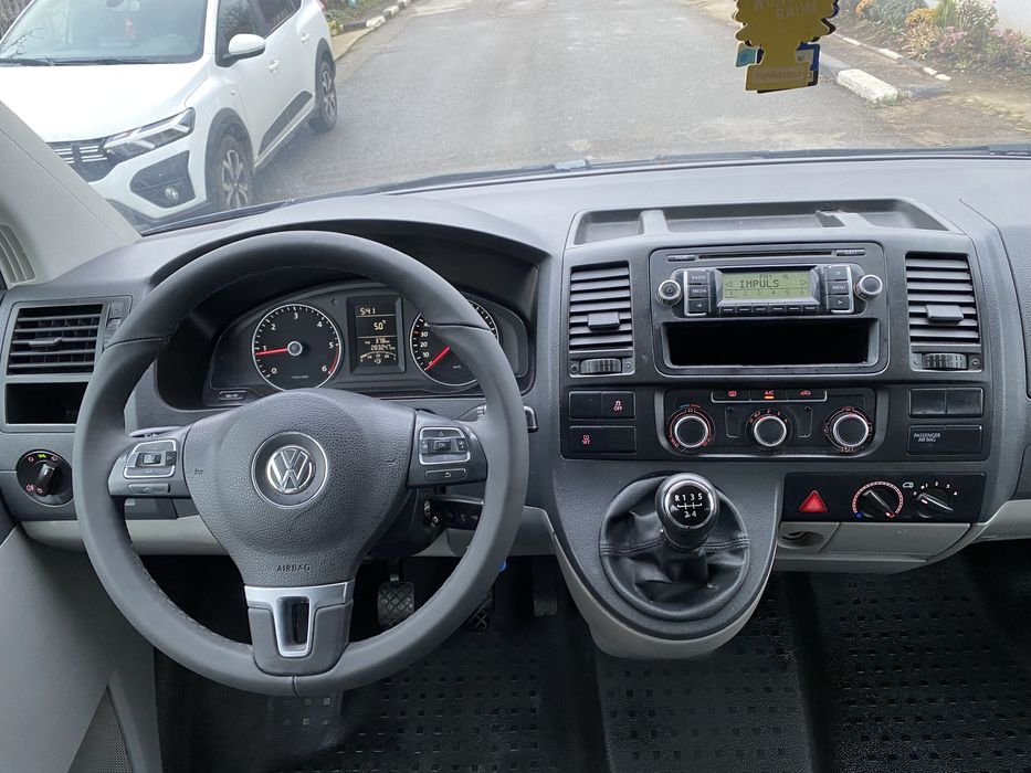 Vand Vw Transporter T5 9 locuri 8+1 2014 Euro5