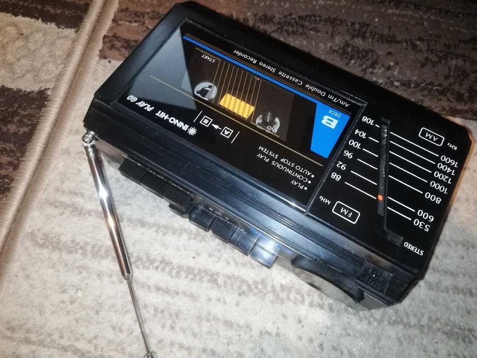 Vand o piesa de colectie,dublu radiocasetofon,foarte rar,Walkman
