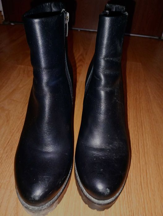 Botine negre Greyder din piele cu toc