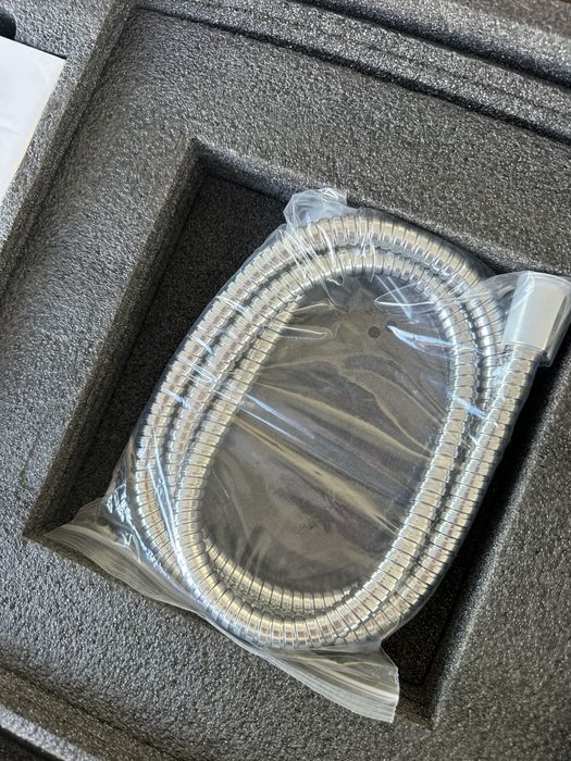 Sistem de duș complet cu baterie termostatică – NOU, premium design modern