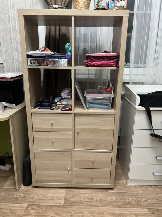 Продам мебель шкафы столы детские игрушки