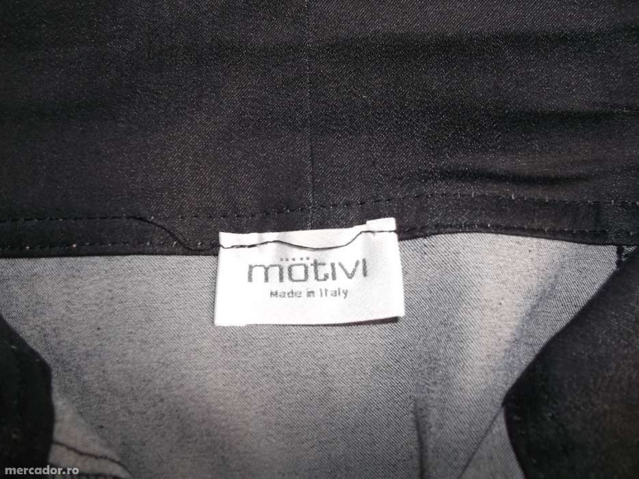 Fusta neagra cu bretele