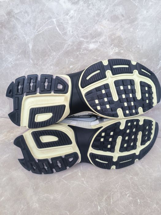 Nike V2K Run Summit White номер 44,5