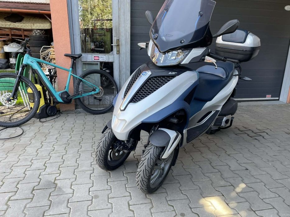 Piaggio MP3  300 LT