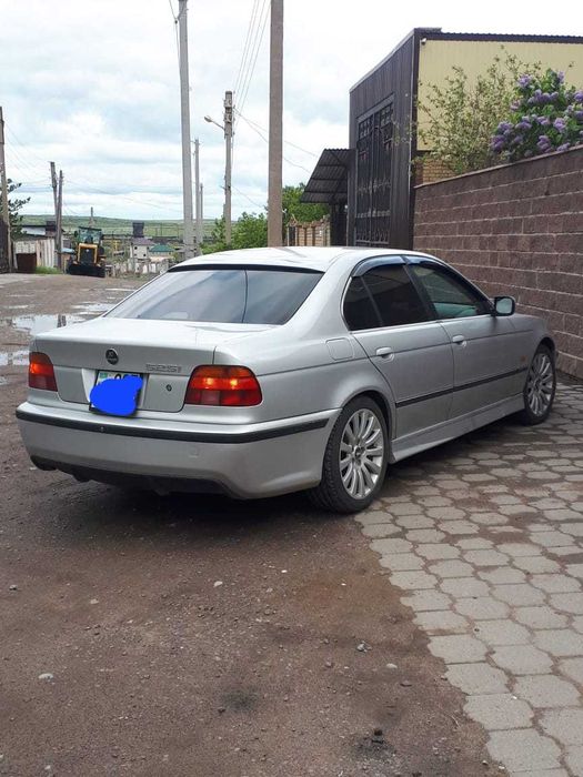 Продается БМВ е39