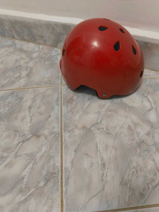 Casca copii pentru schi sau bicicleta